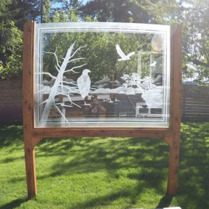 creative uses for outdoor glass